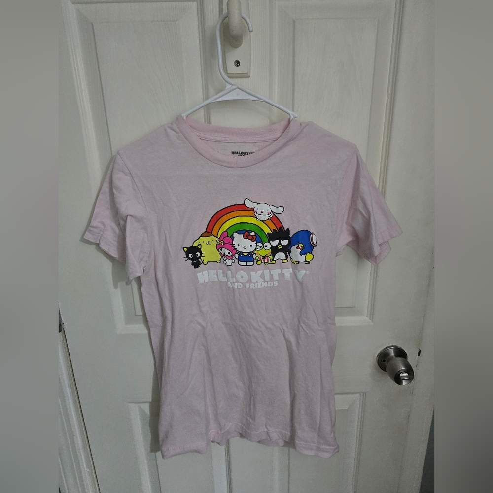 *Hello Kitty & Friends by Sanrio Unisex 100% Cotton Graphic Tee Pink Size Small
